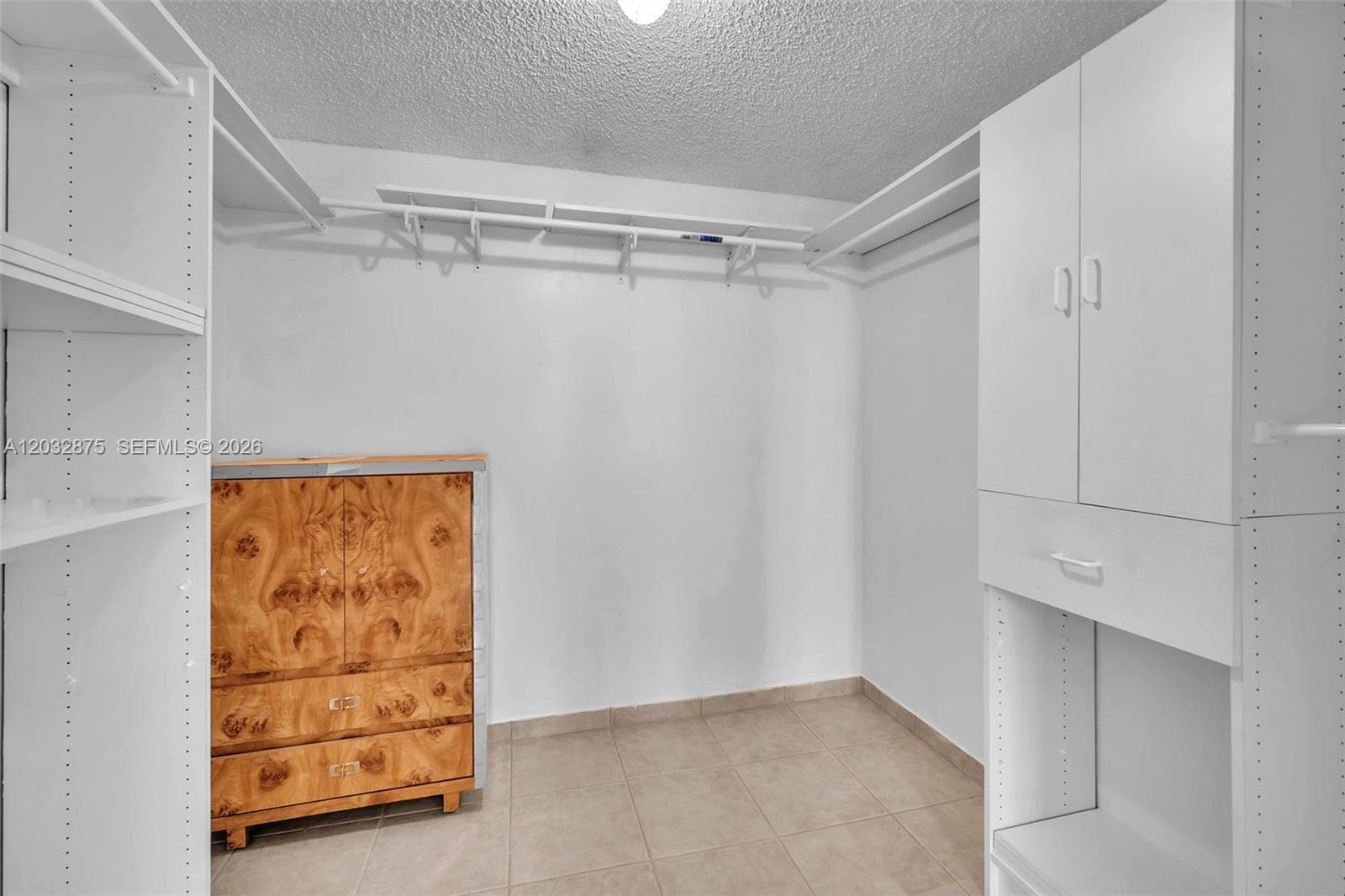 1000 Parkview Dr 229 photo 19