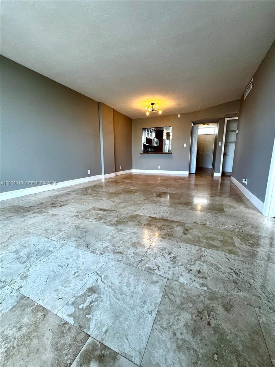 3545 NE 166th St 805 photo 5