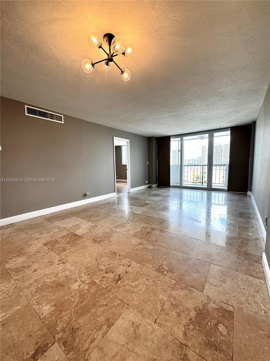 3545 NE 166th St 805 photo 20