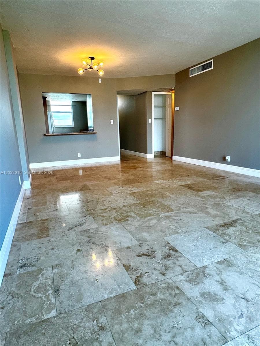 3545 NE 166th St 805 photo 18