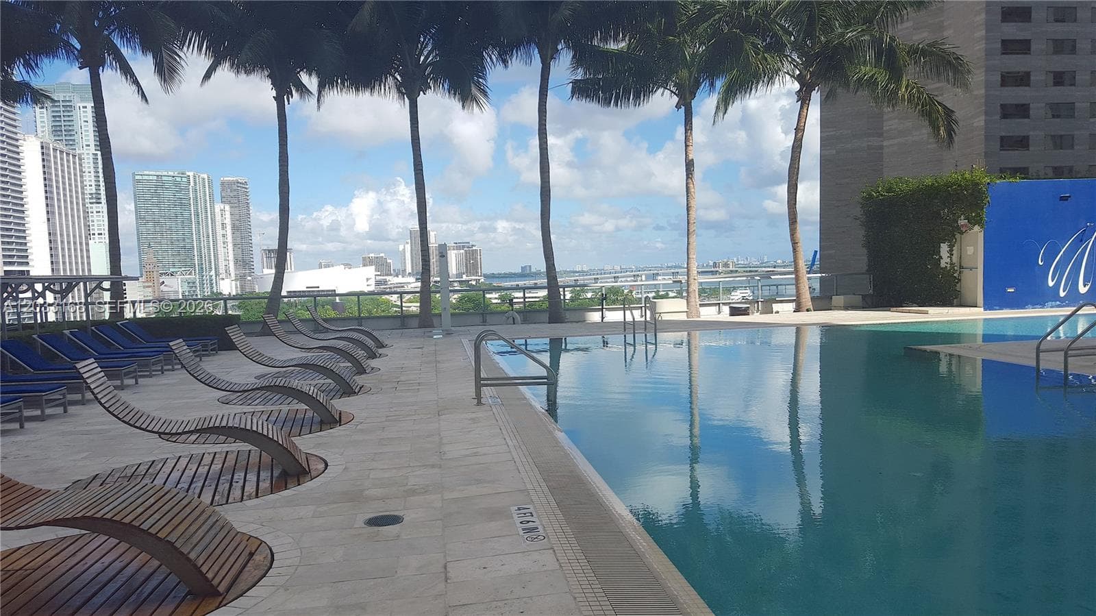 335 S Biscayne Blvd 2106 photo 23