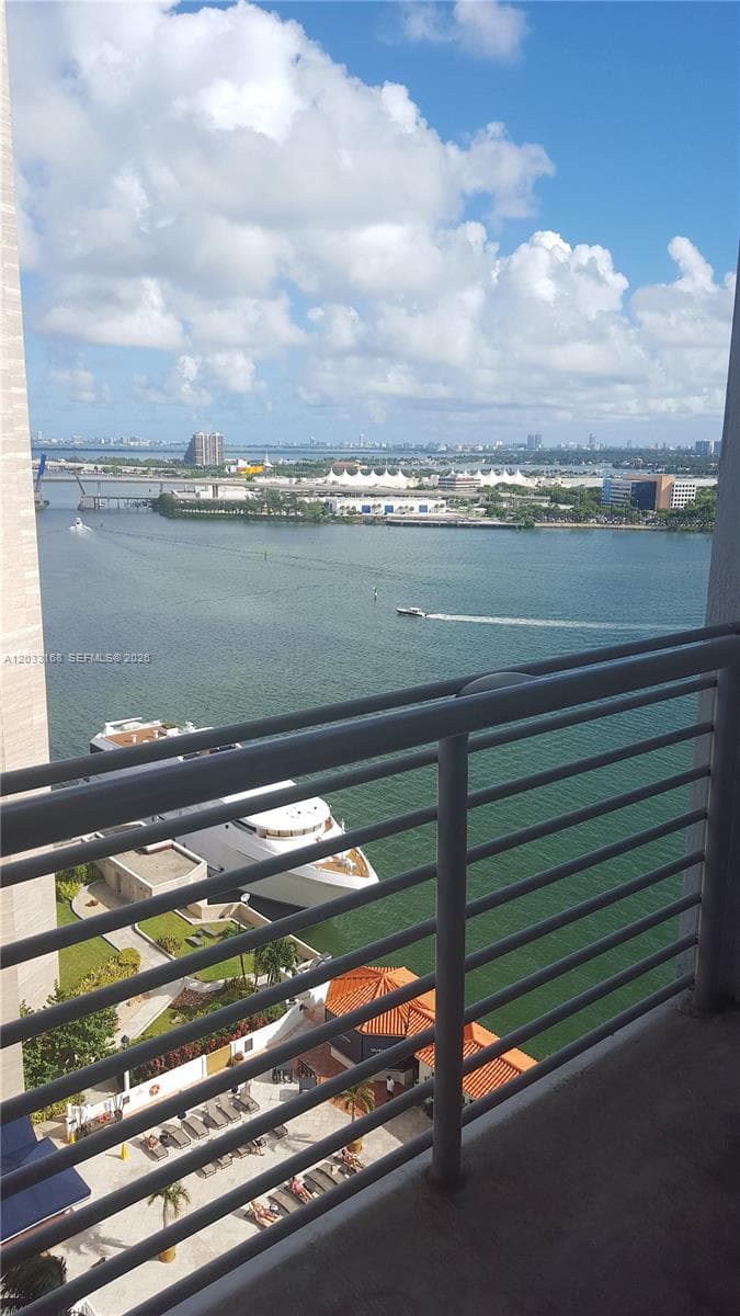 335 S Biscayne Blvd 2106 photo 7