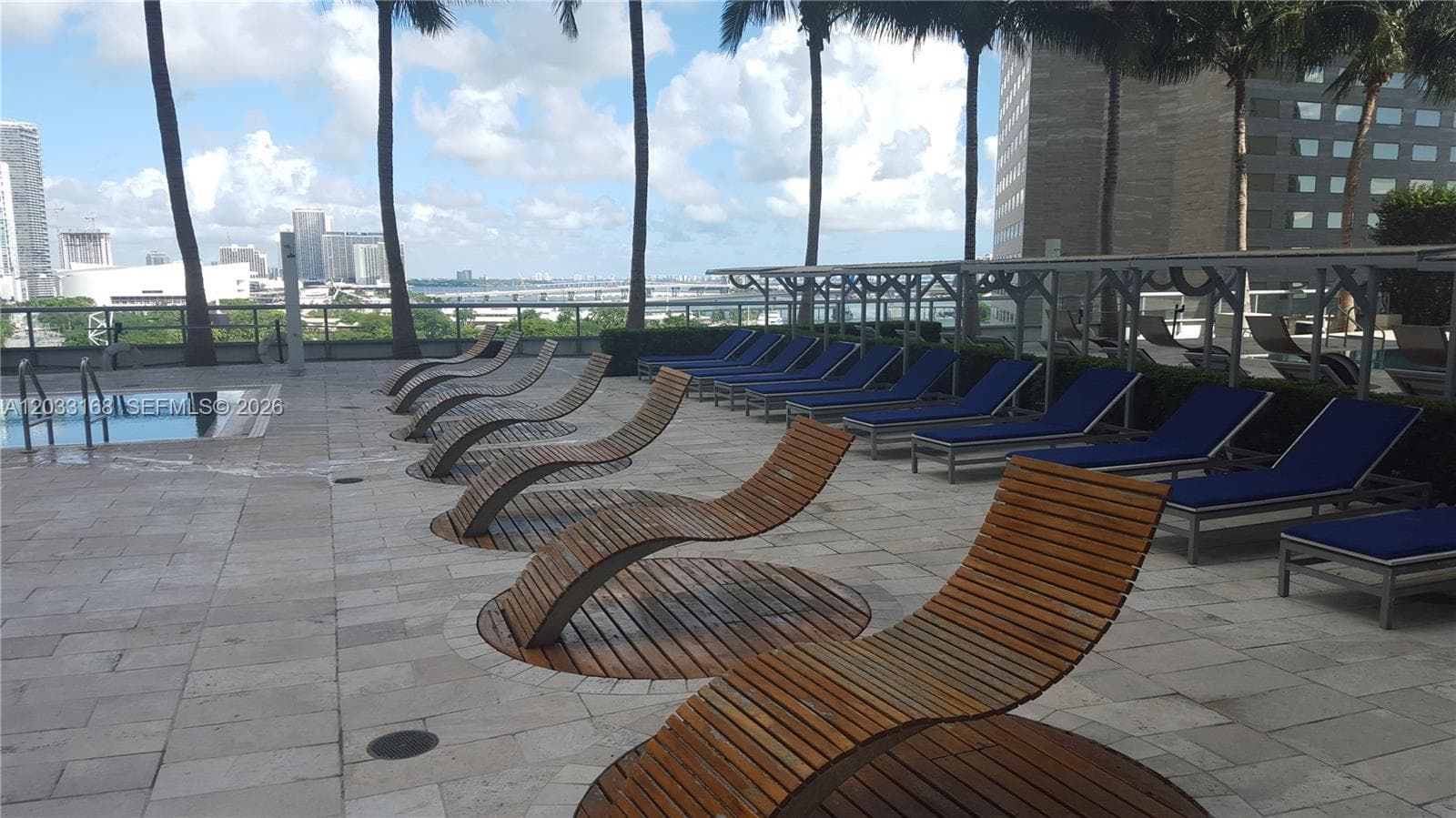 335 S Biscayne Blvd 2106 photo 24