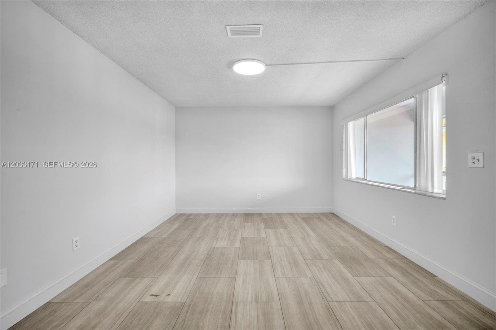 2101 NE 68th St 202 photo 17