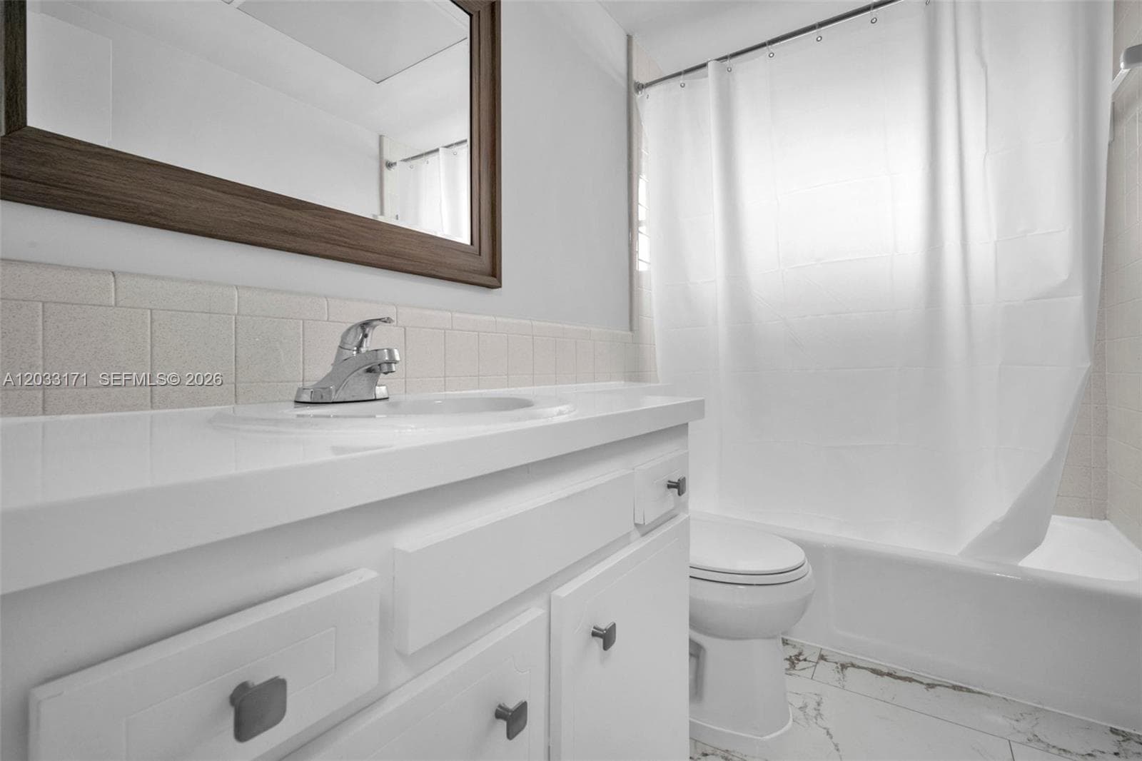 2101 NE 68th St 202 photo 14