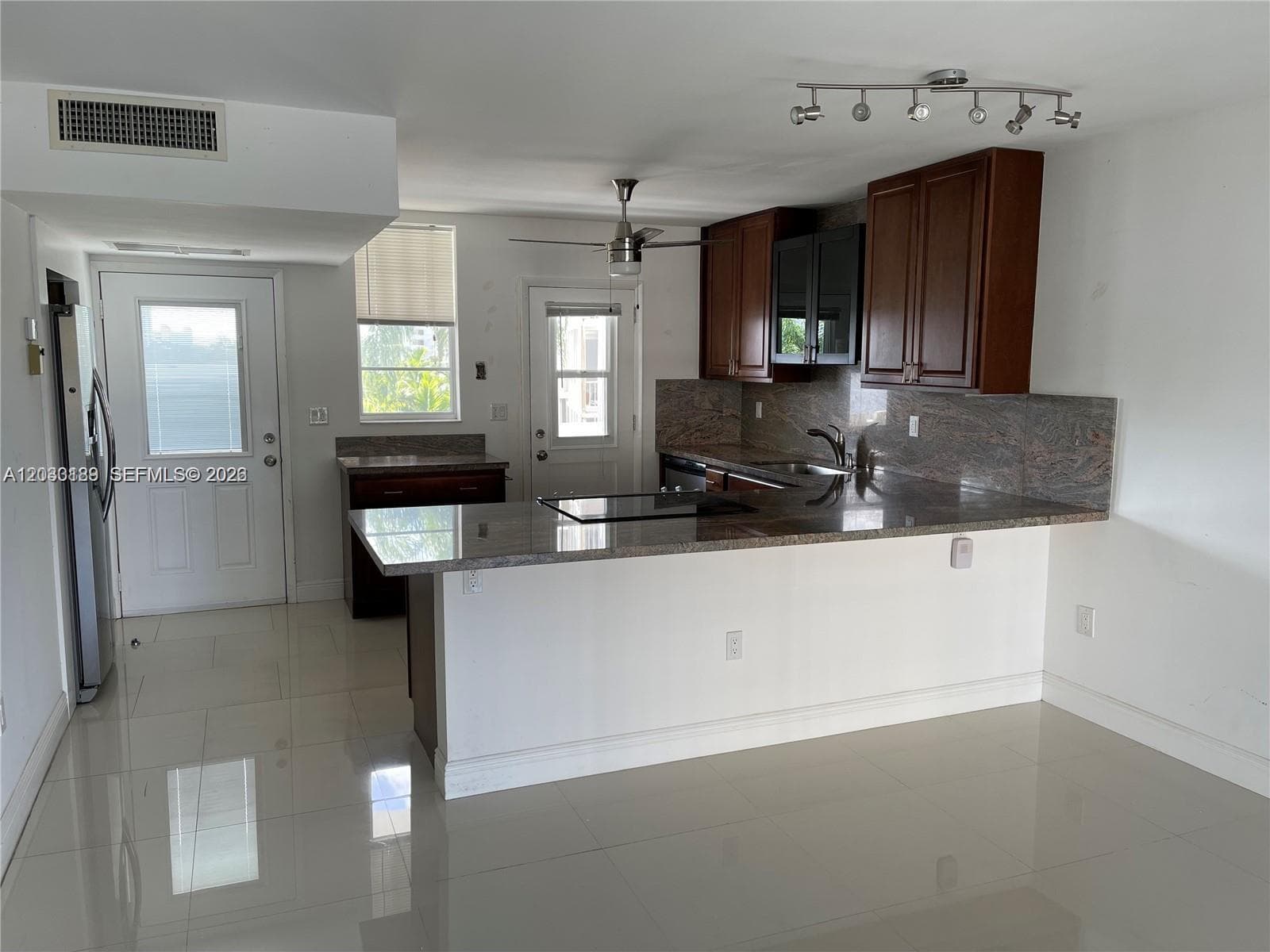 3030 Marcos Dr T314 photo 7