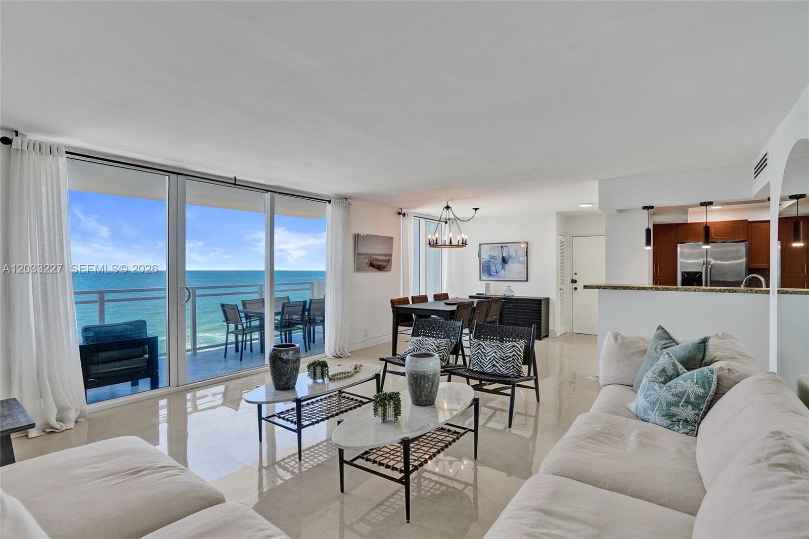 2030 S Ocean Dr 821 photo 1
