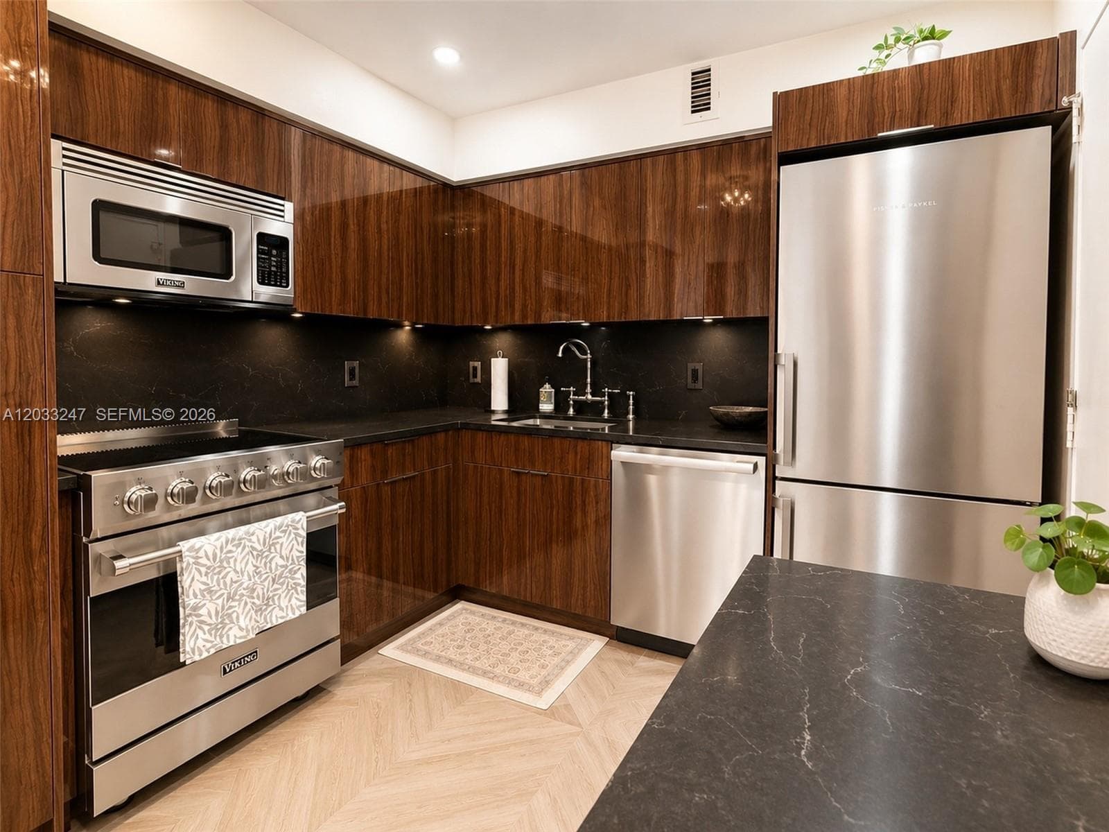 5700 Collins Ave 3A photo 18