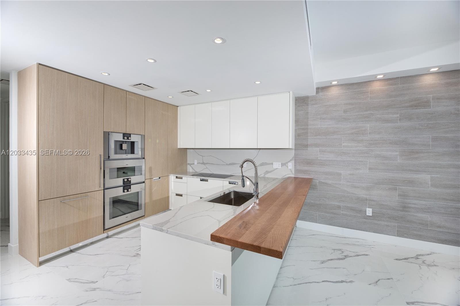 15701 Collins Ave 1403 photo 23
