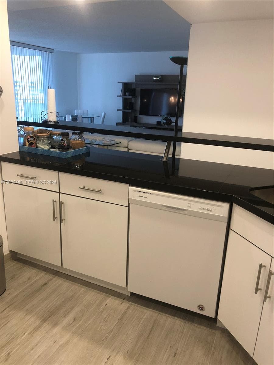 1826 photo 25