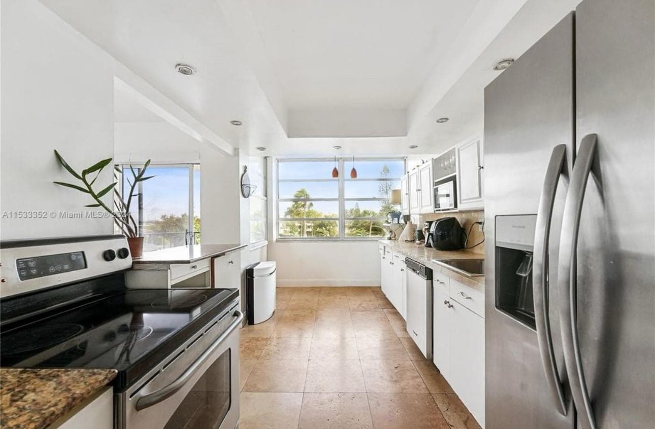 11930 N Bayshore Drive 302 photo 1