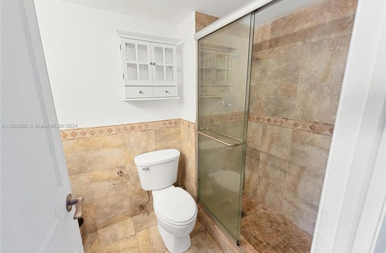 11930 N Bayshore Drive 302 photo 5