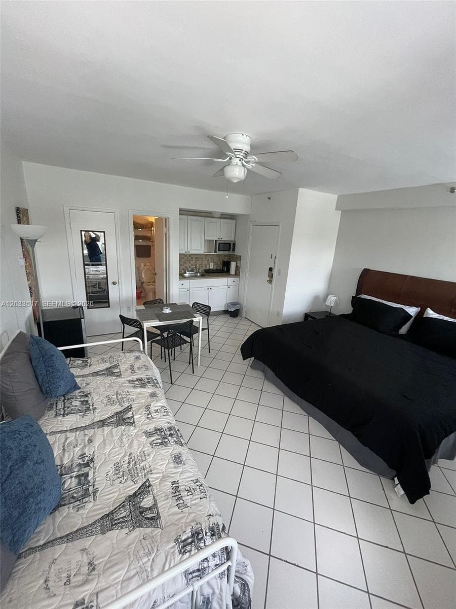 3801 Indian Creek Dr 301 photo 2