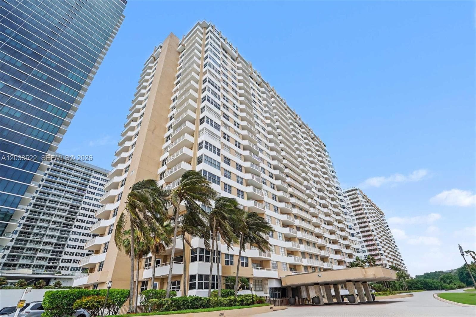 1980 S Ocean Dr 15A photo 1