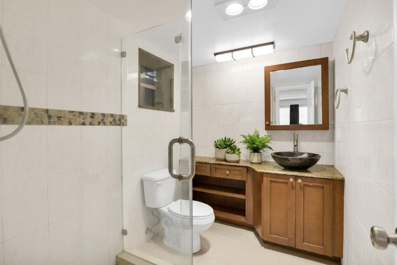 1850 S Ocean Boulevard 304 photo 11
