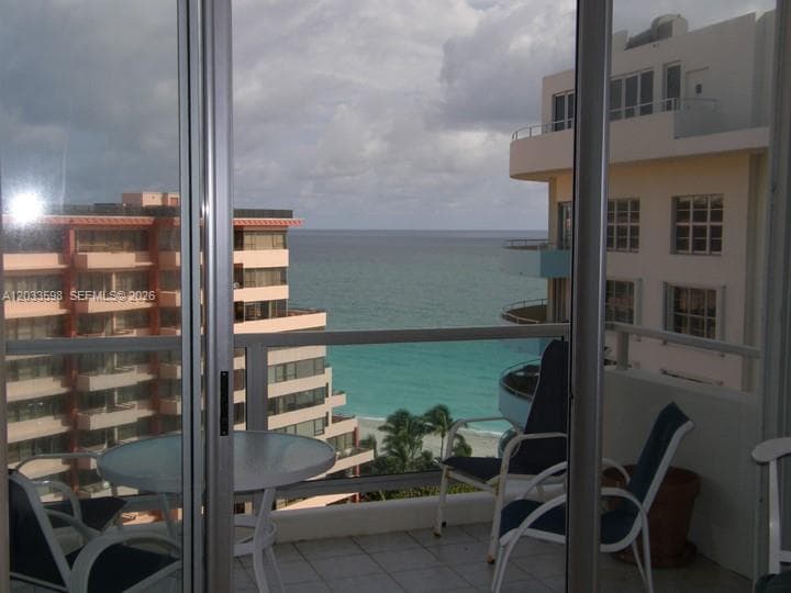 5161 Collins Ave 1702 photo 7