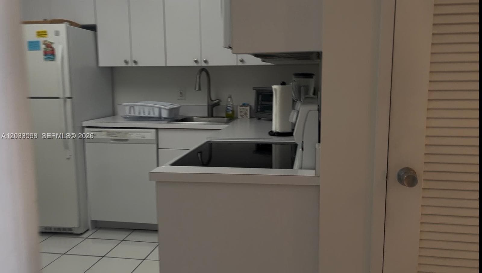 5161 Collins Ave 1702 photo 3