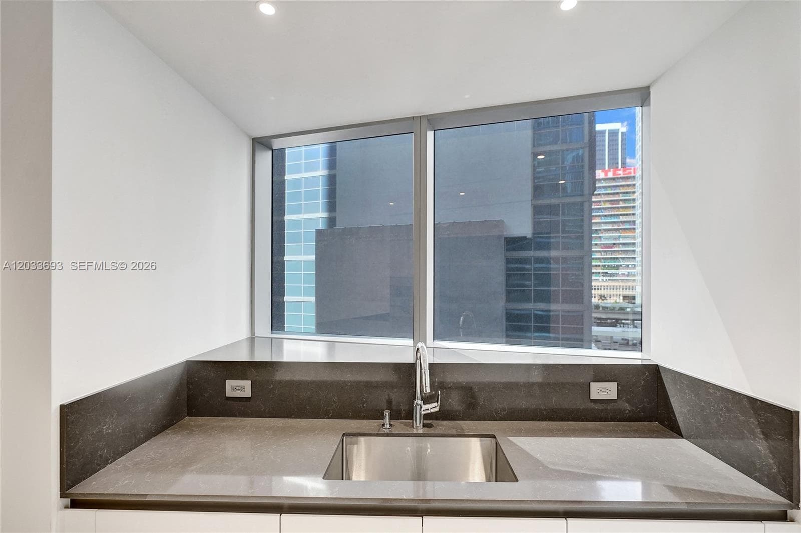 300 Biscayne Blvd Way 505C photo 13