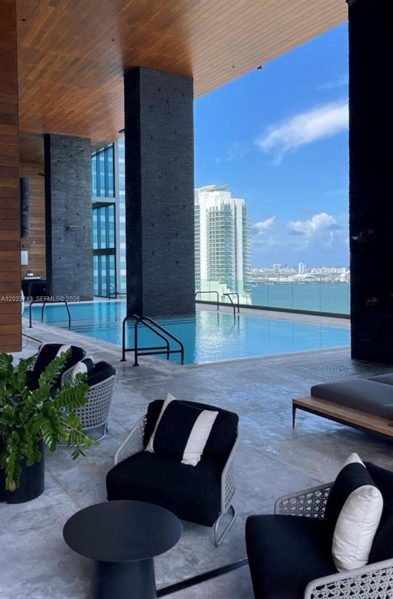 1451 Brickell Ave 2701 photo 4