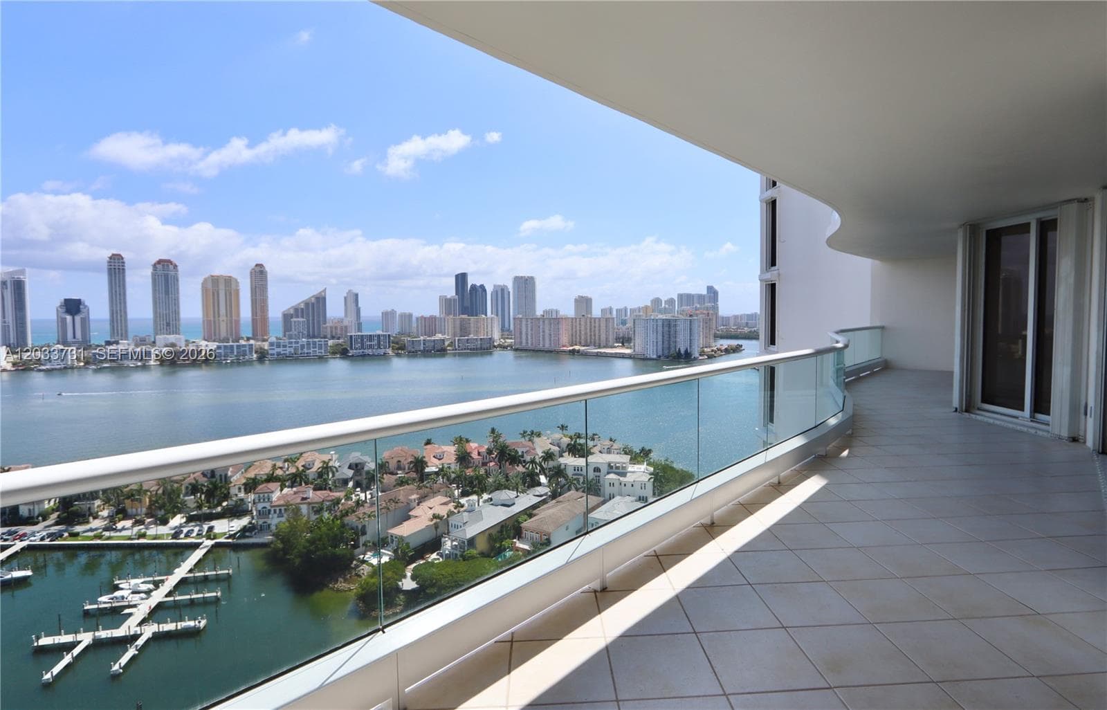 7000 Island Blvd 2605 photo 8