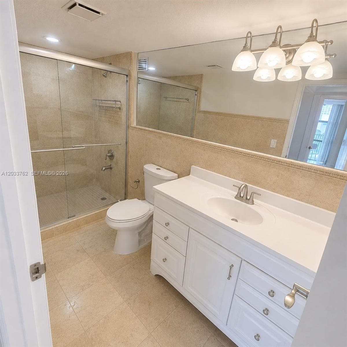 800 Parkview Dr 512 photo 14