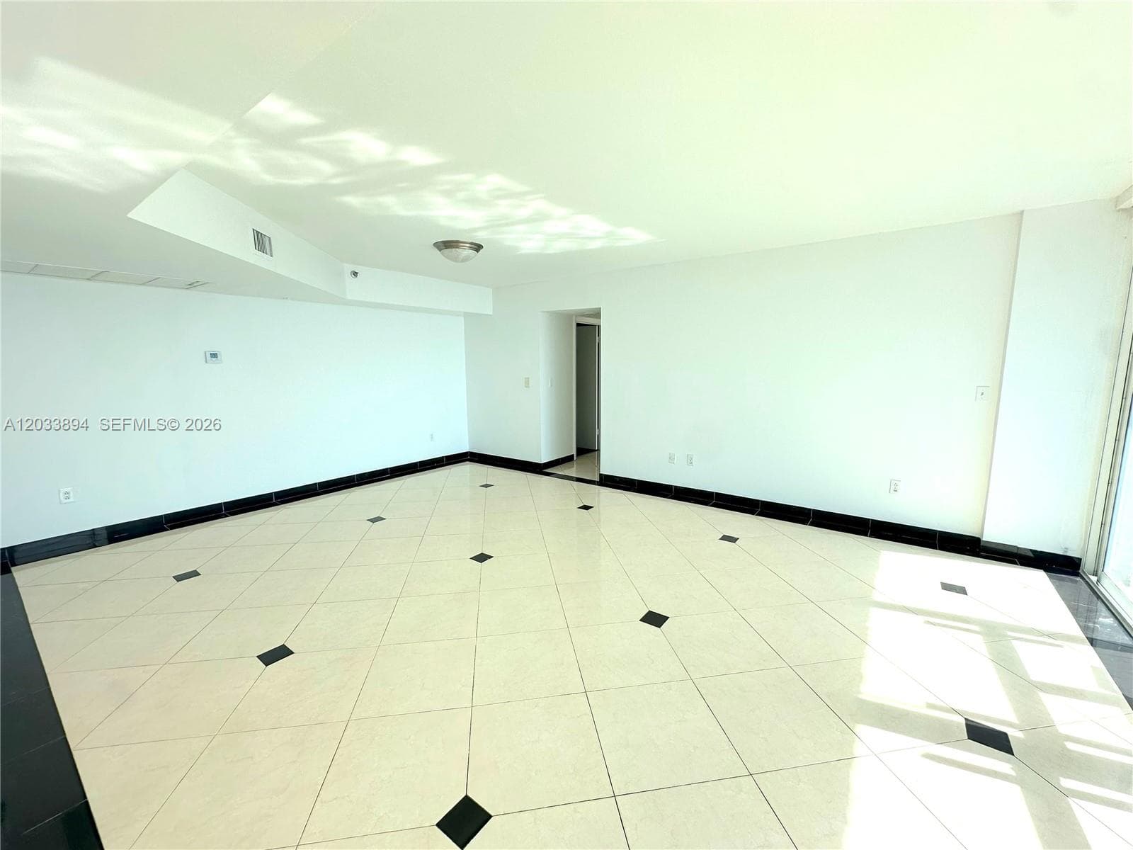 5900 Collins Ave 906 photo 6