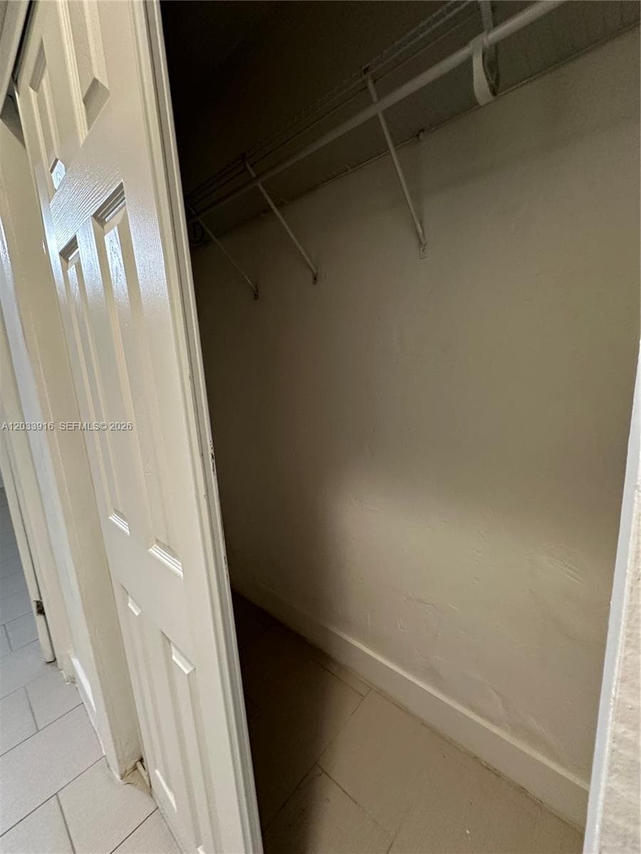 8205 Crespi Blvd 3 photo 7