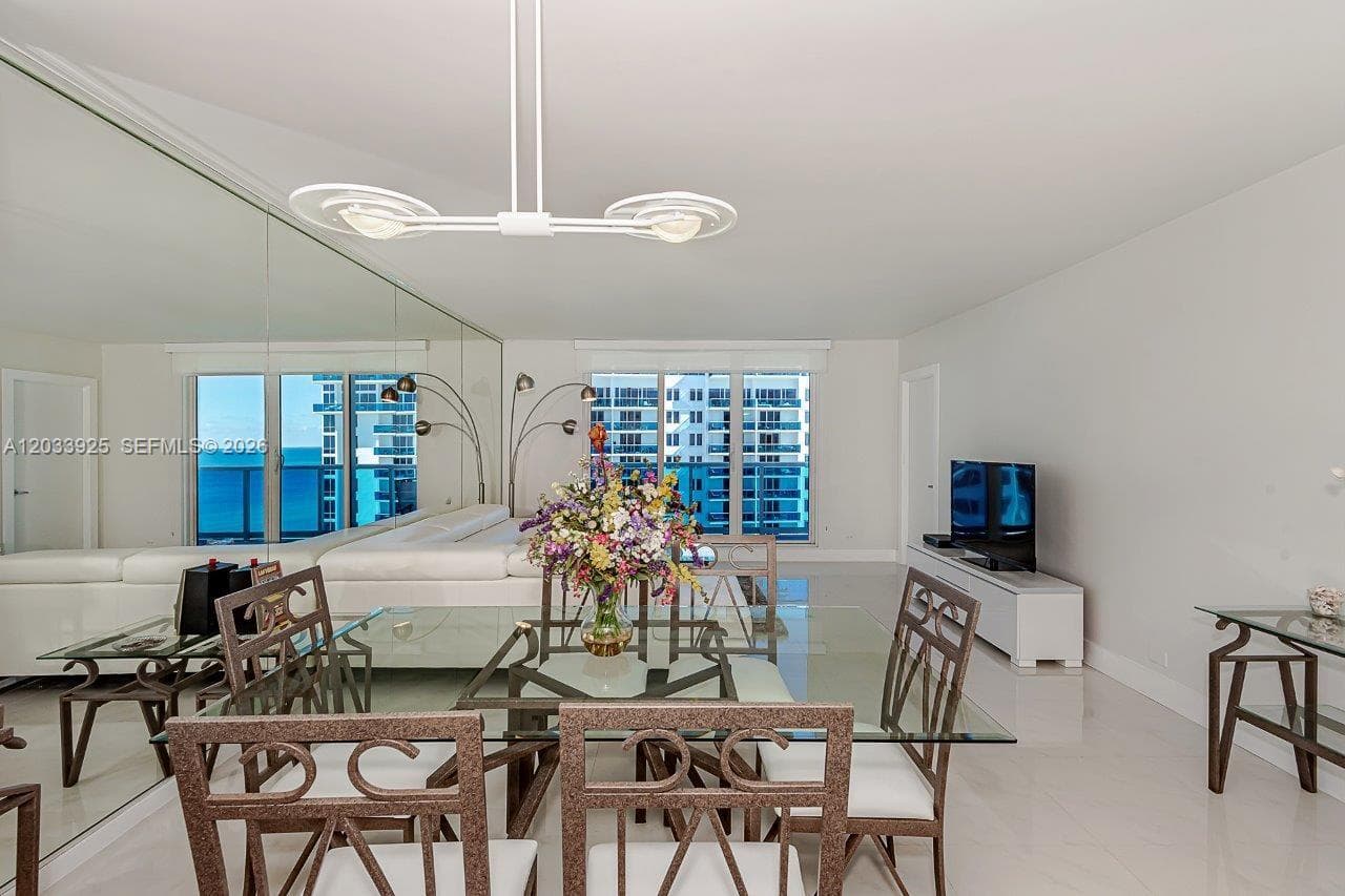 2301 Collins Ave 1416 photo 2