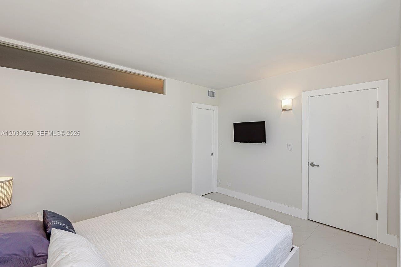 2301 Collins Ave 1416 photo 15