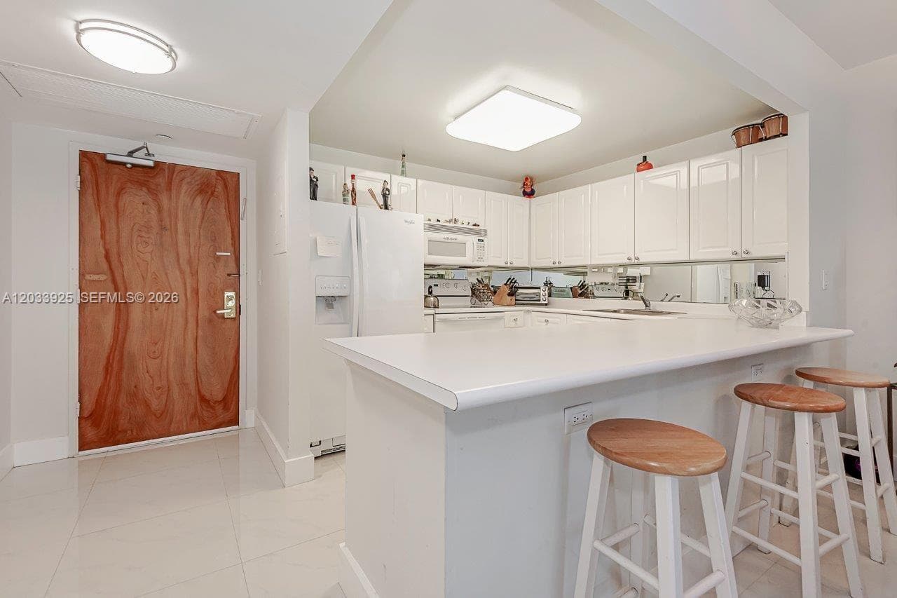 2301 Collins Ave 1416 photo 11