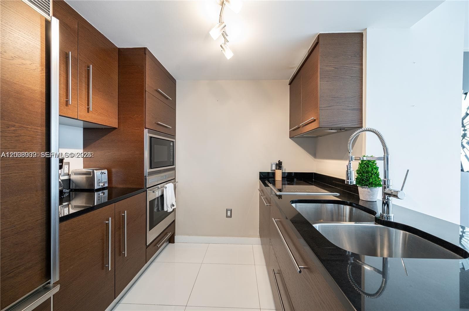 485 Brickell Ave 3109 photo 6
