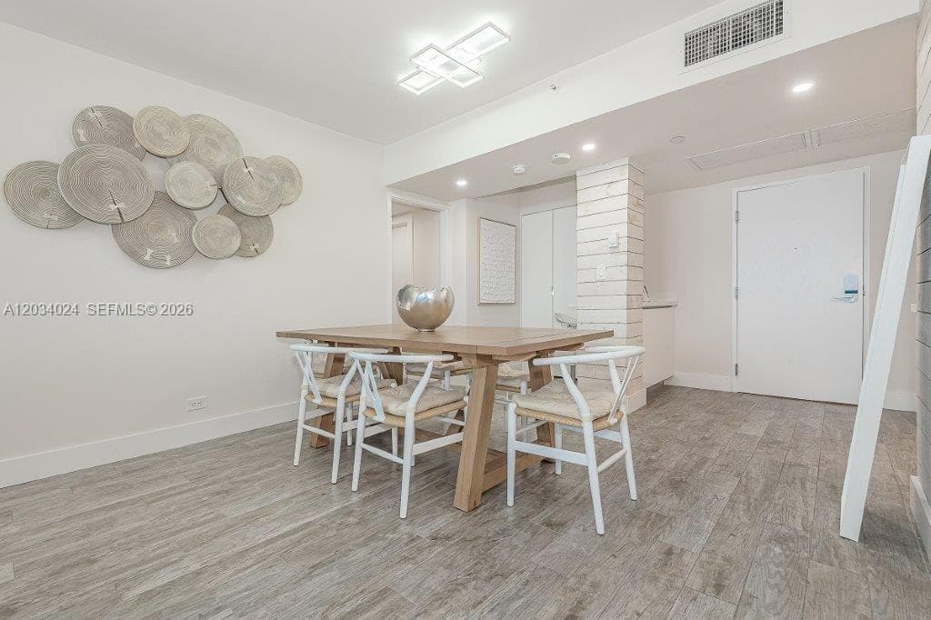 2301 Collins Ave 926 photo 9