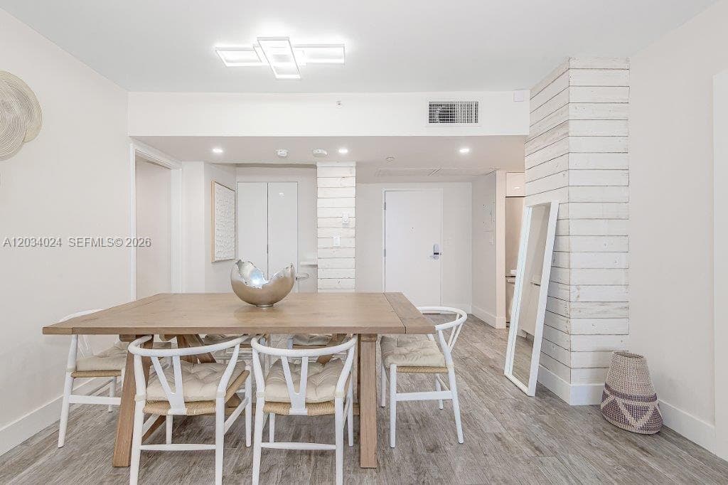 2301 Collins Ave 926 photo 10
