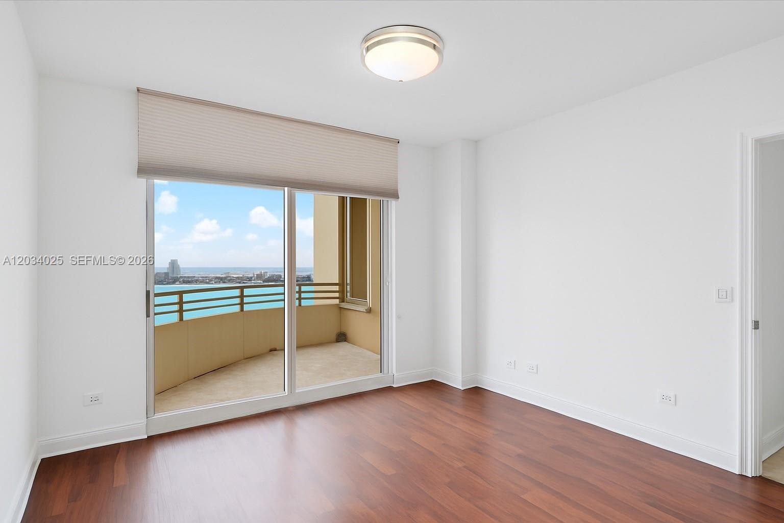 888 Brickell Key 2510 photo 13