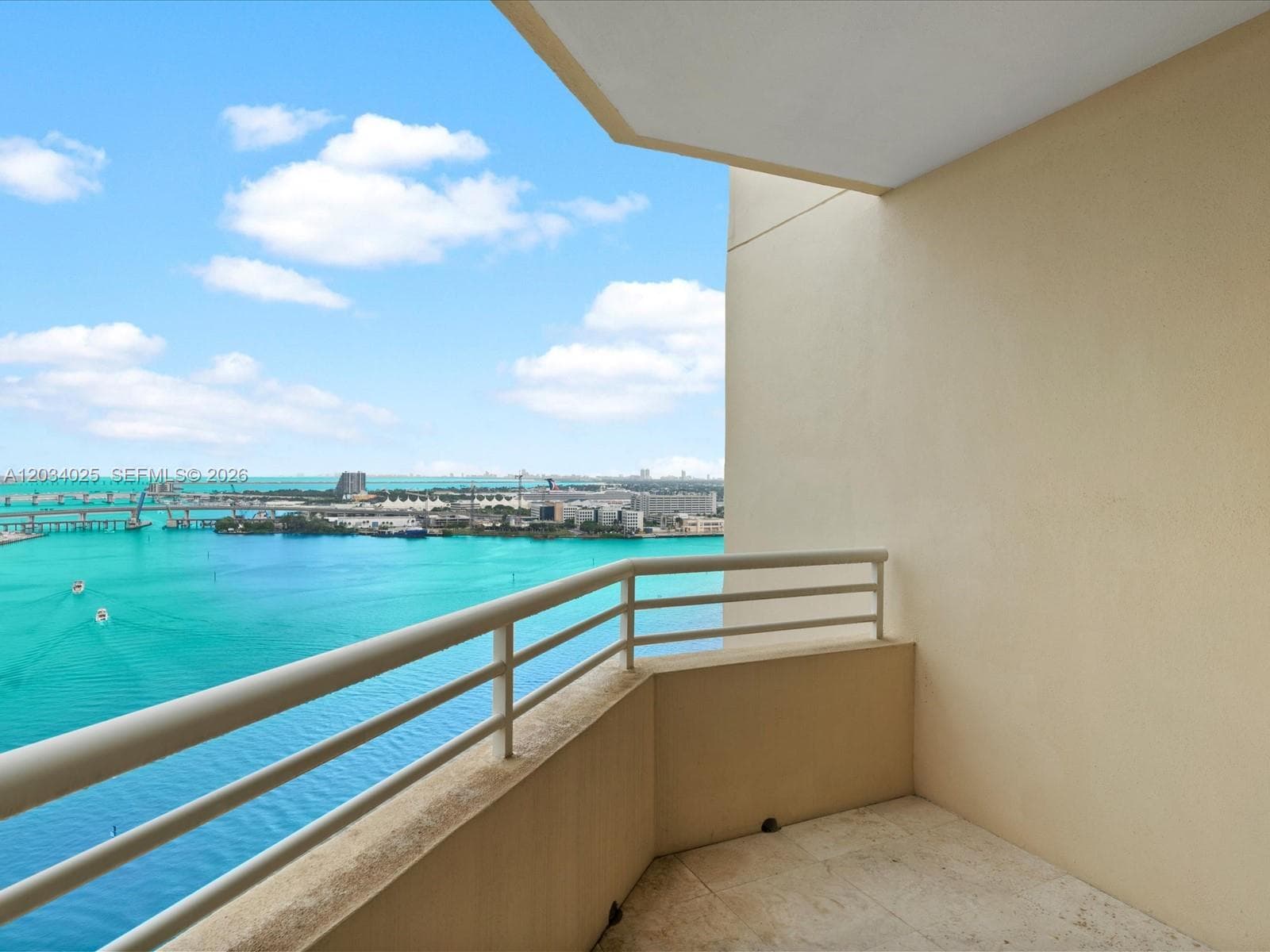888 Brickell Key 2510 photo 5