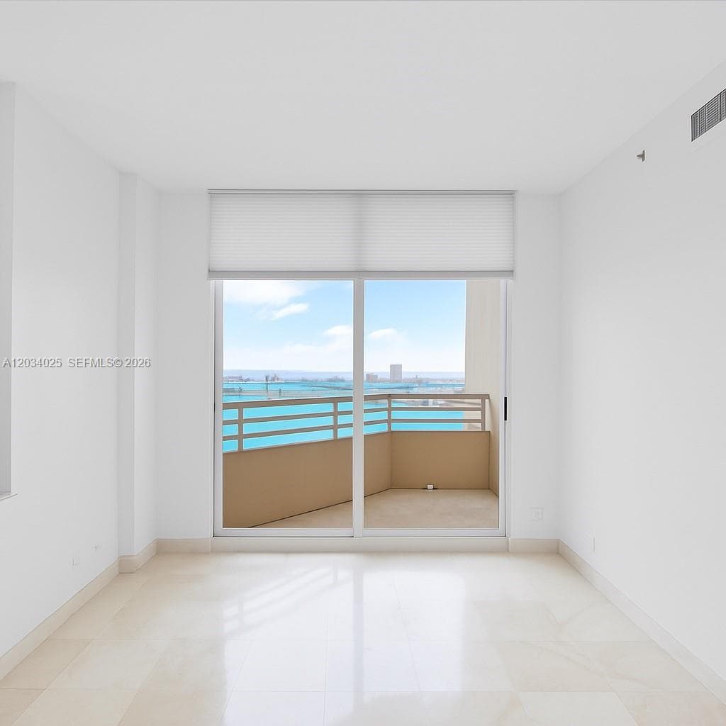 888 Brickell Key 2510 photo 9