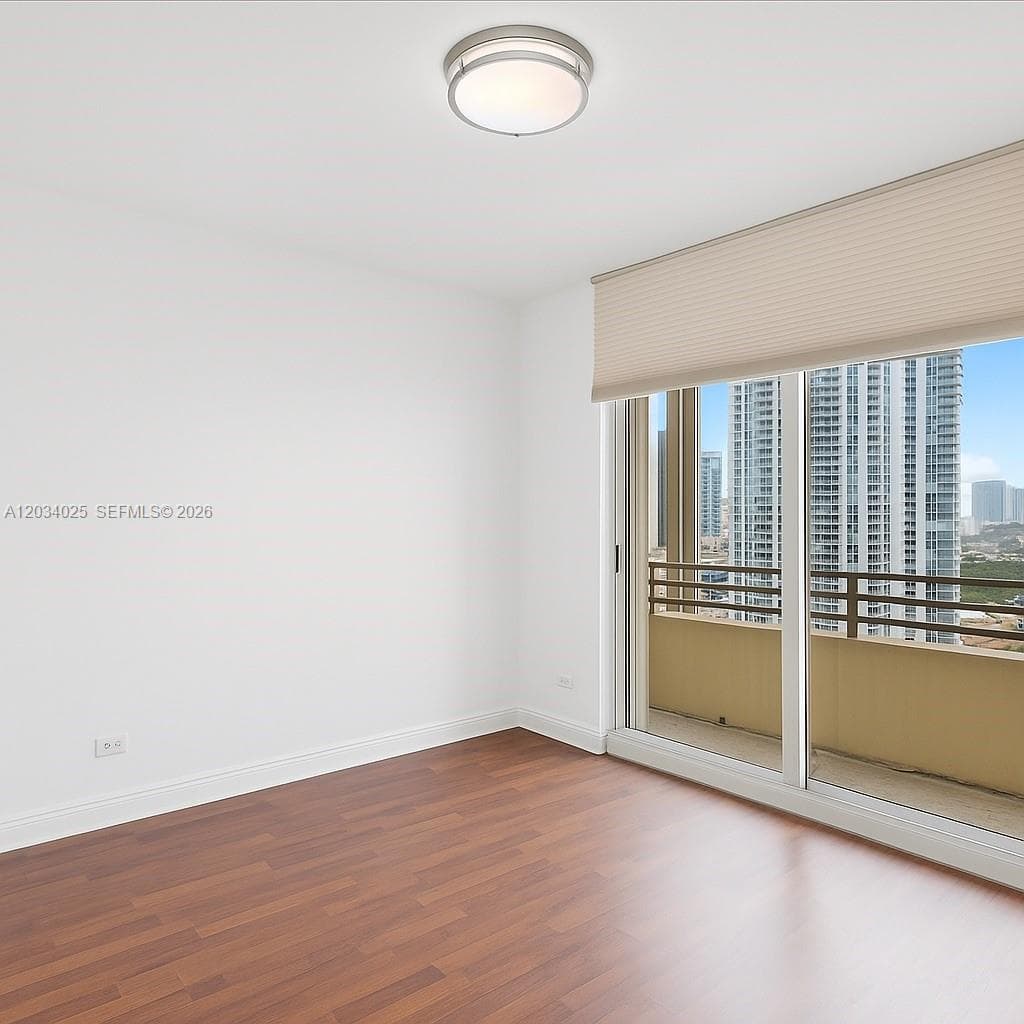 888 Brickell Key 2510 photo 14
