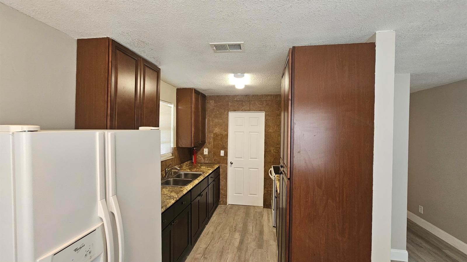 1501 W 17th Street photo 6