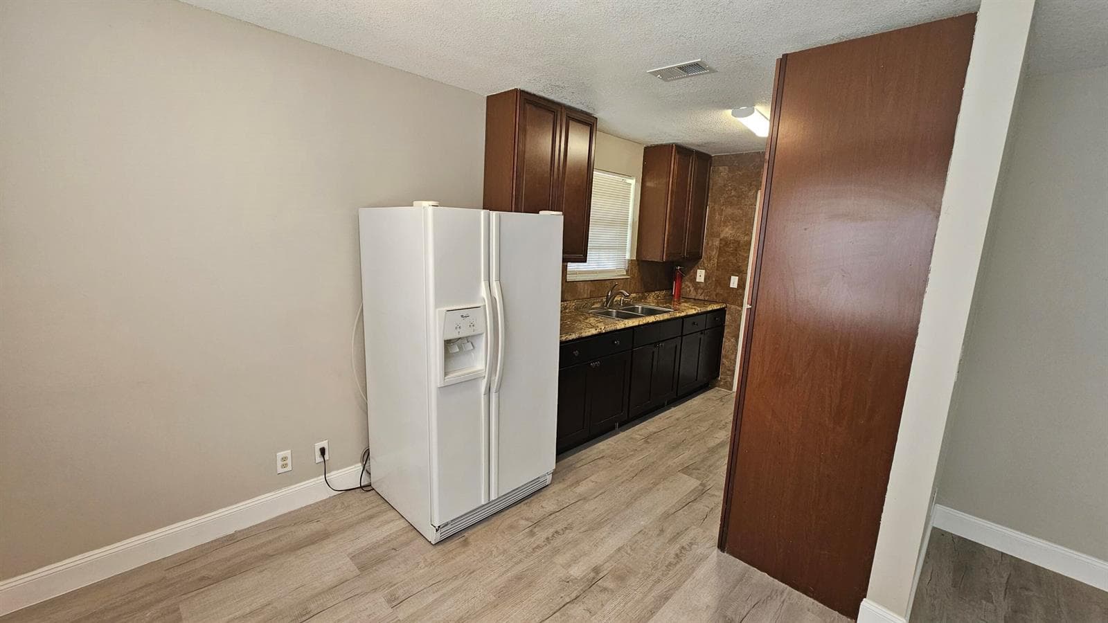 1501 W 17th Street photo 8