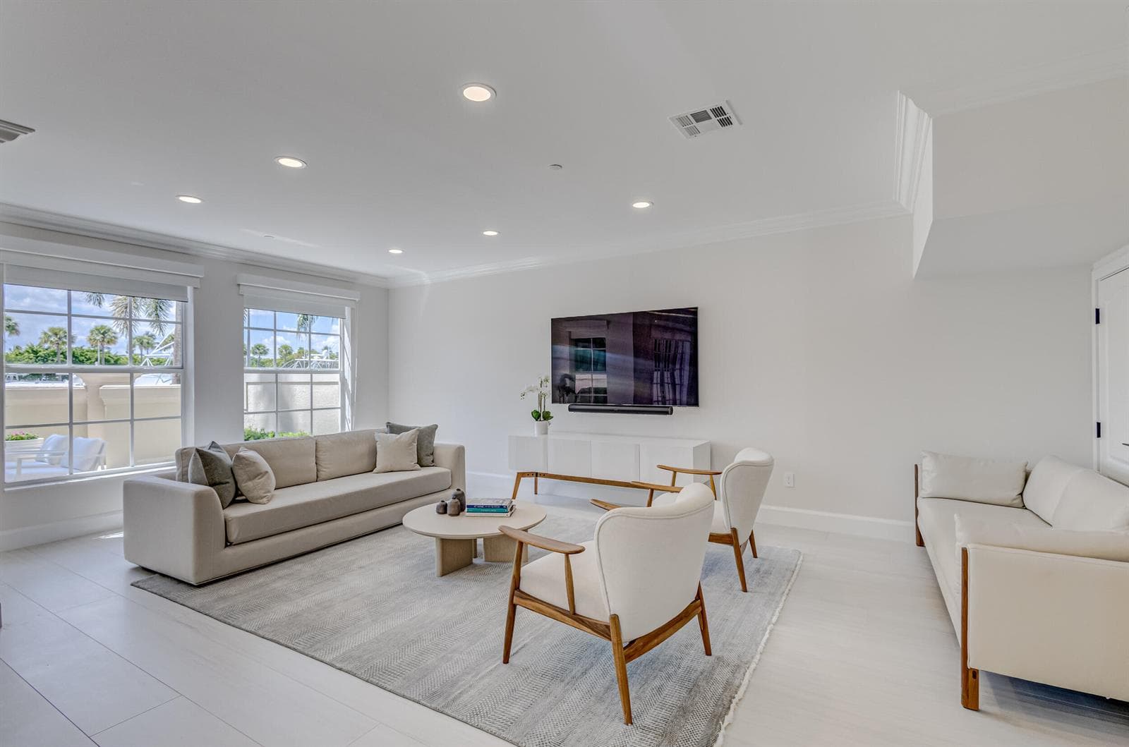 27 Marina Gardens Drive photo 9