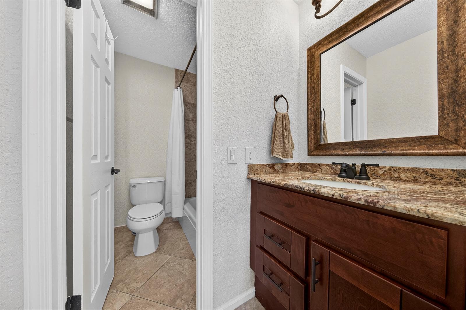 6457 Bay Club Drive 4 photo 5