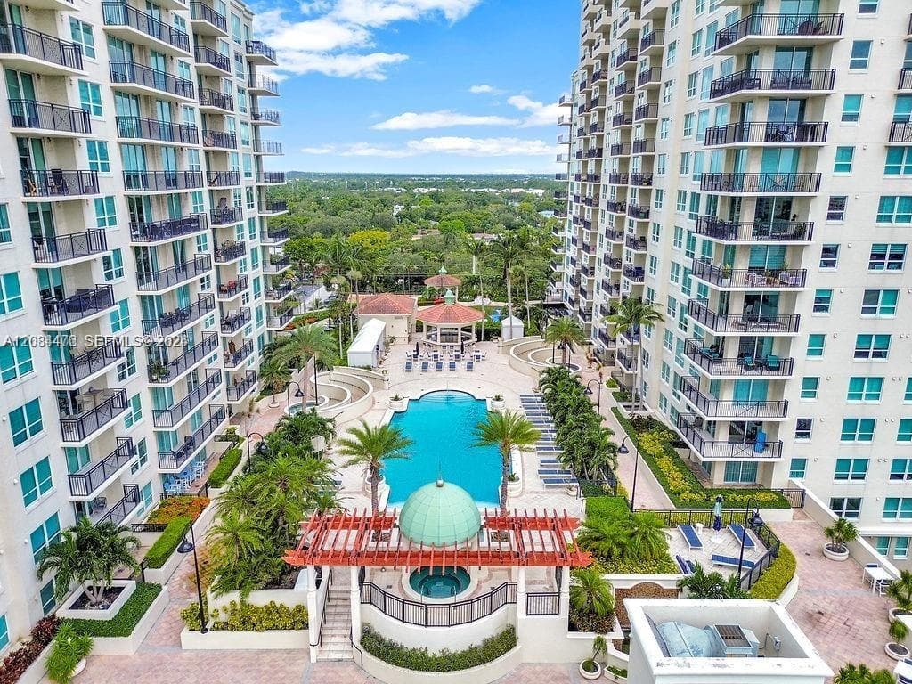 610 W Las Olas Blvd 312N photo 1