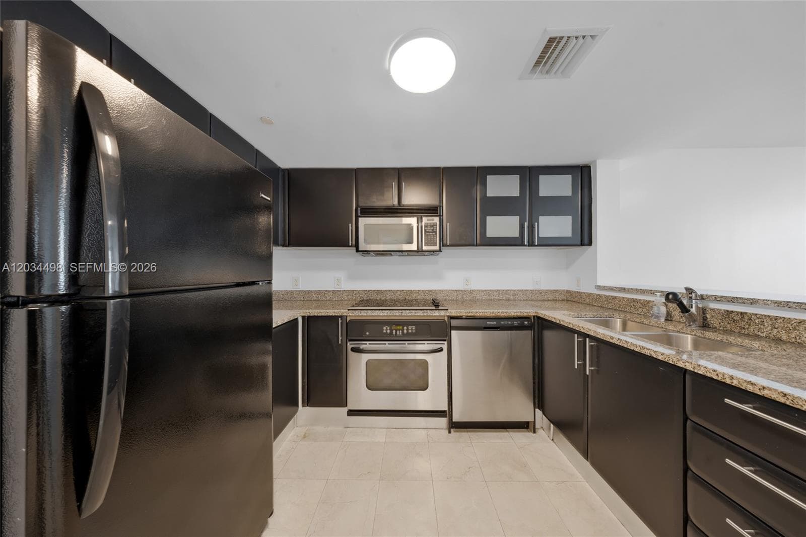 2101 Brickell Ave 605 photo 6
