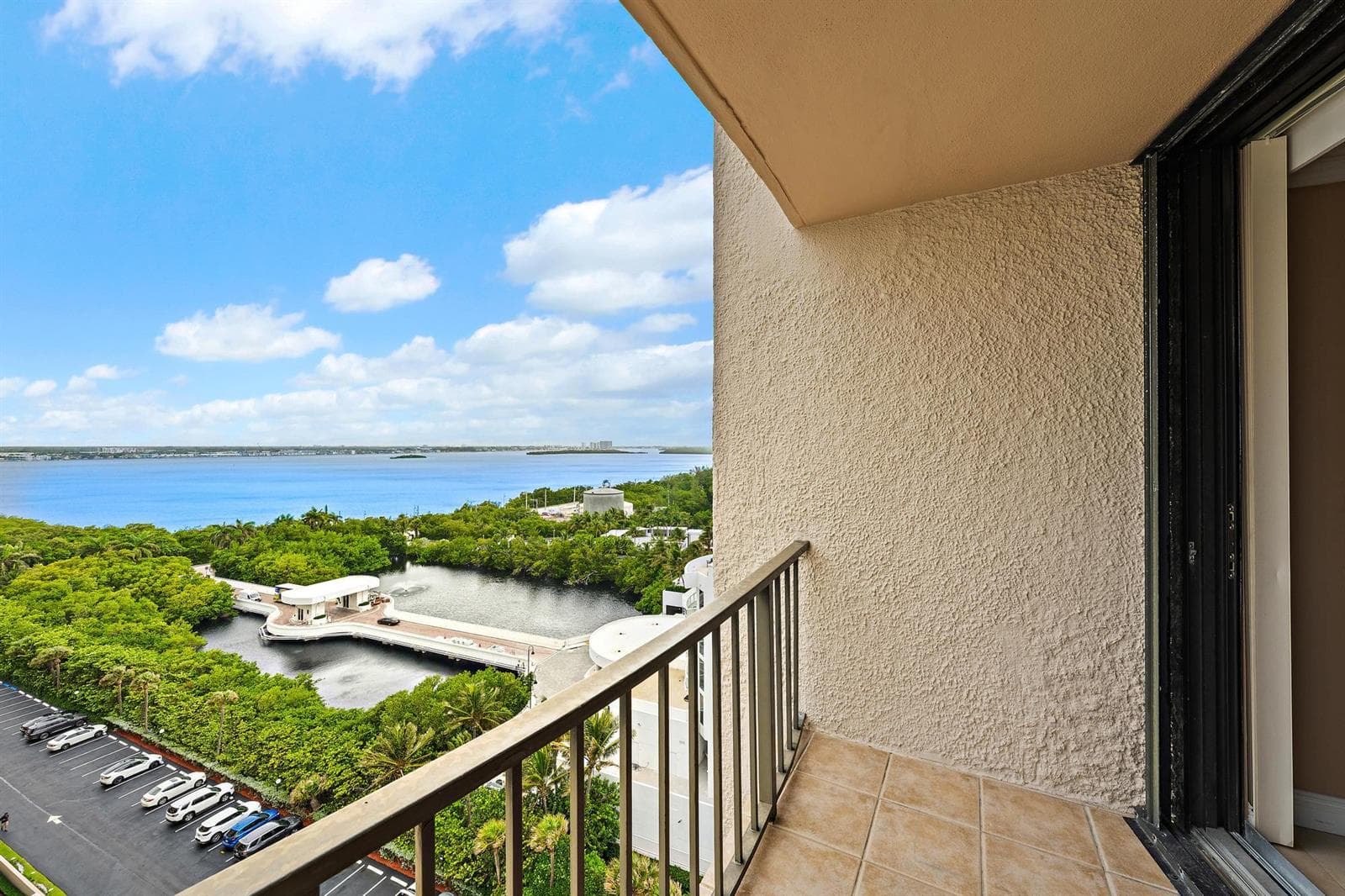 4200 N Ocean Drive 1-1404 photo 21