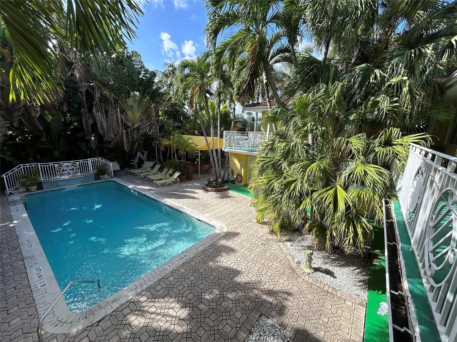 77 Hendricks Isle 10 photo 16