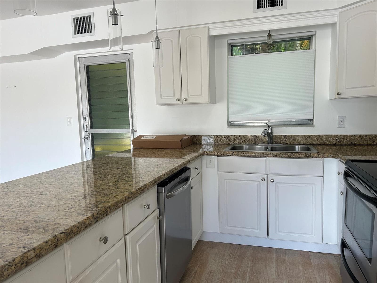 77 Hendricks Isle 10 photo 5