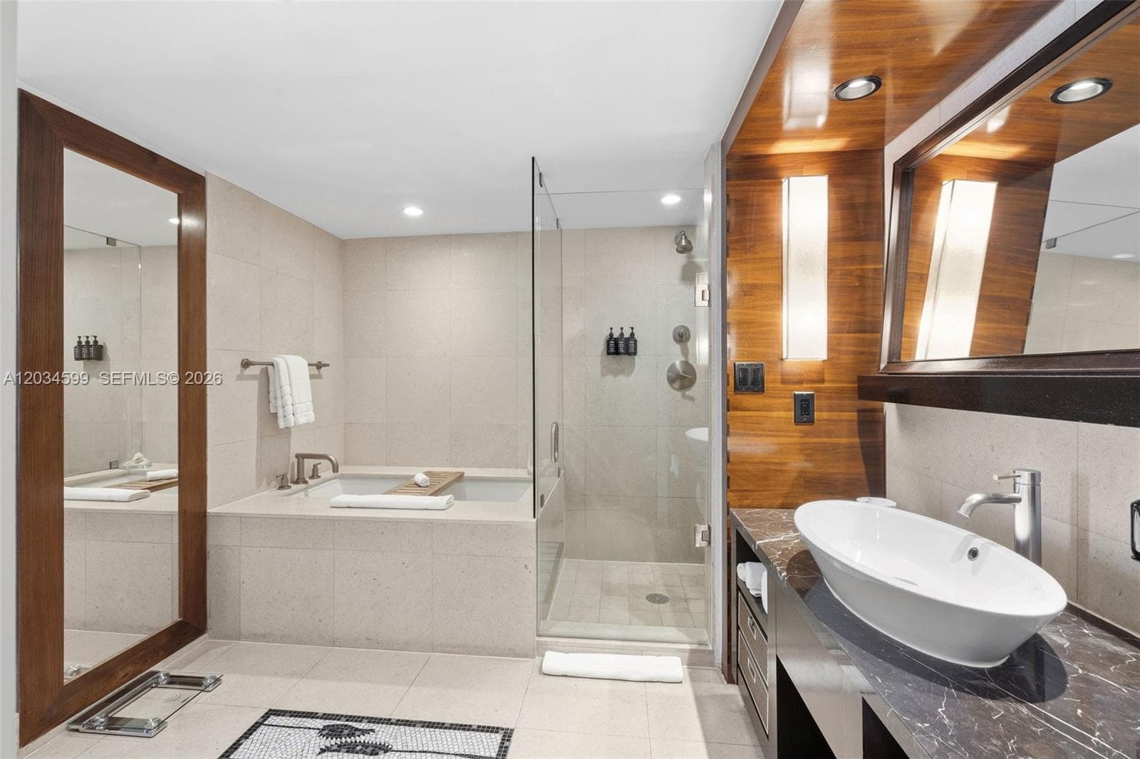 6801 Collins Ave 1010 photo 14