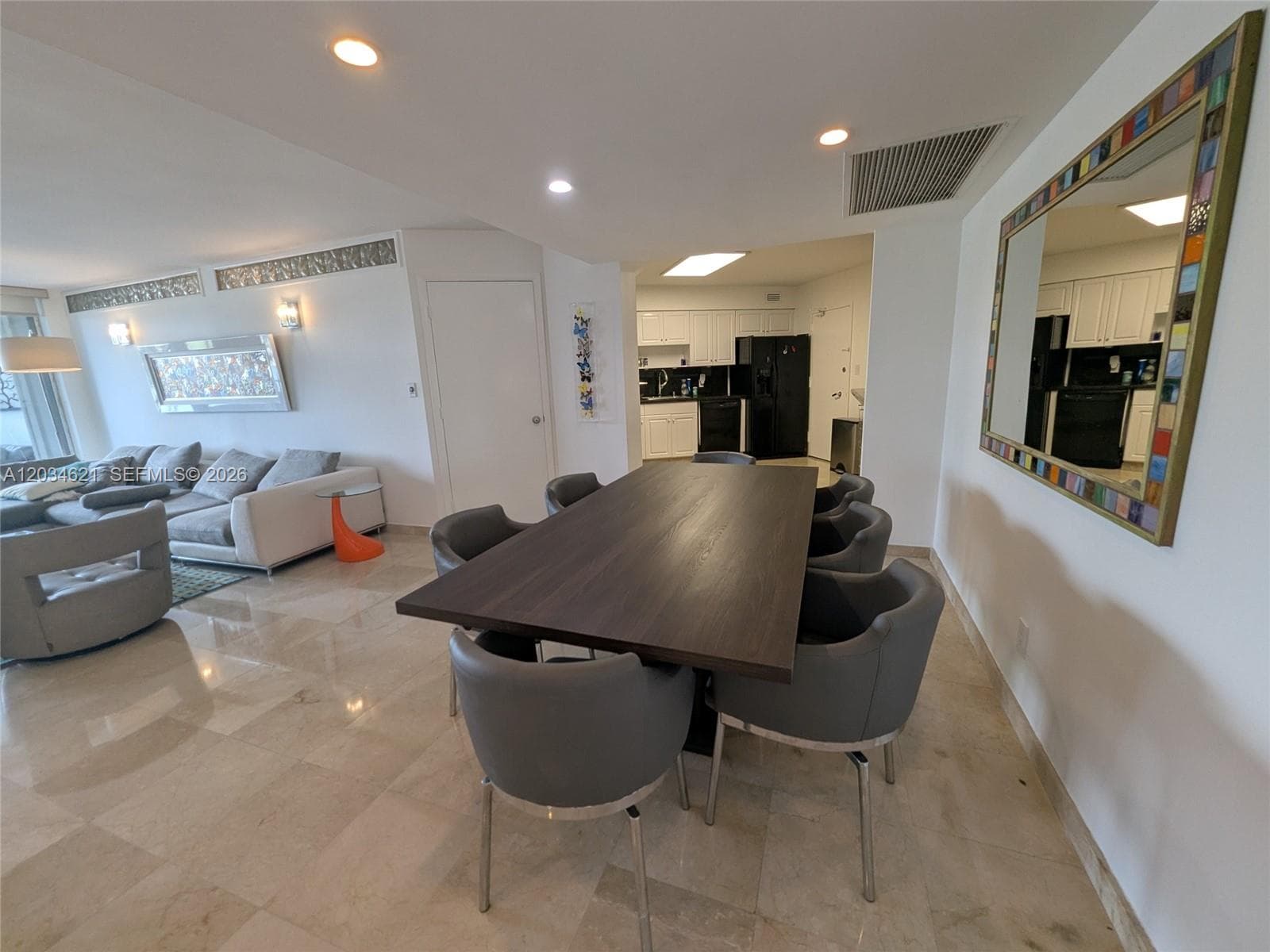 5161 Collins Ave 518 photo 3