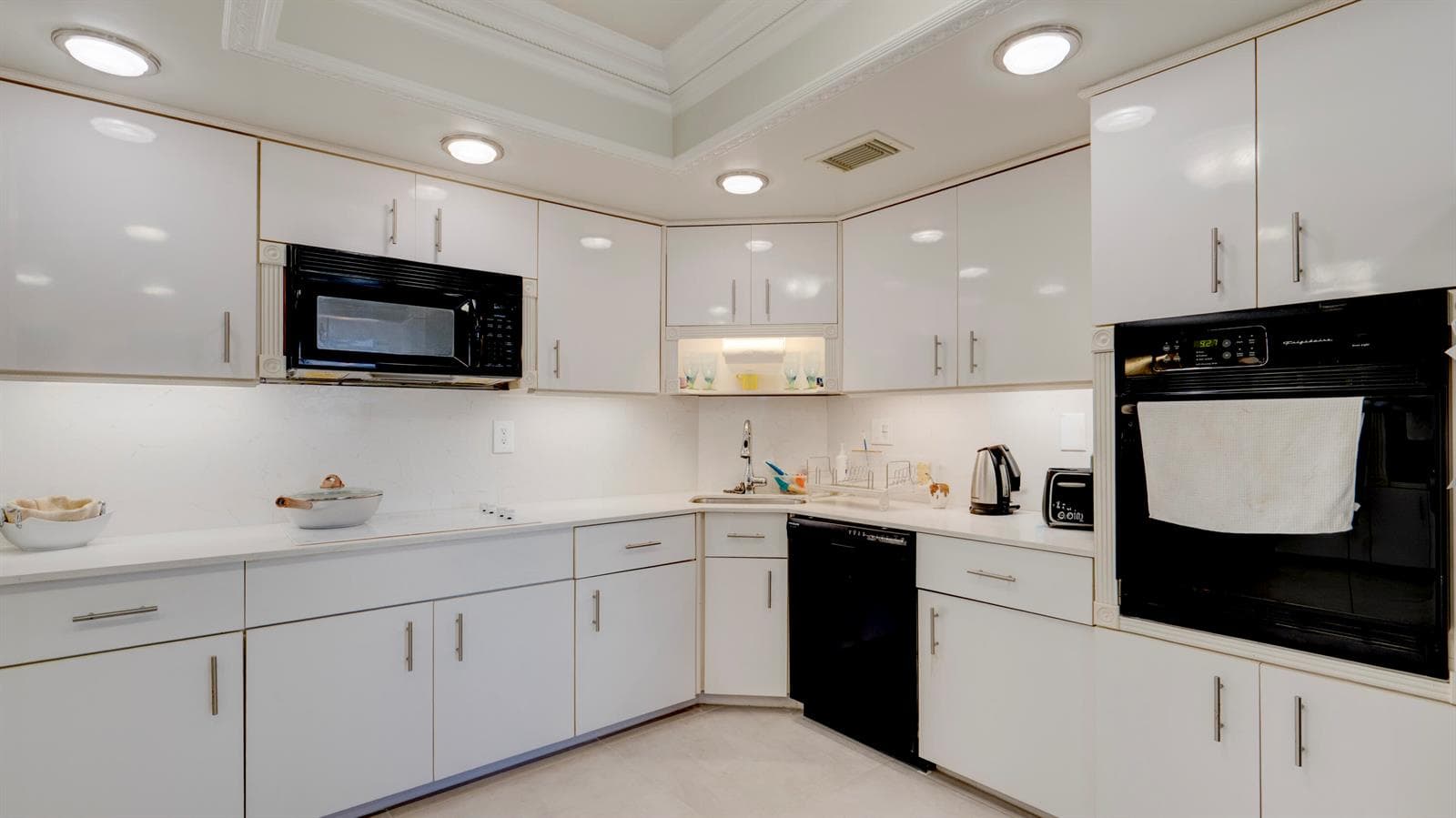 3800 Galt Ocean Drive 515 photo 7
