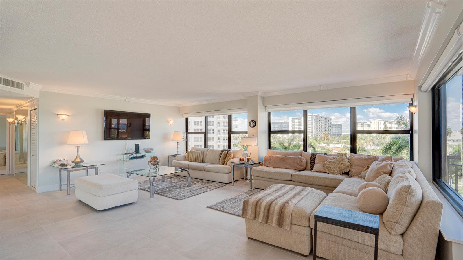 3800 Galt Ocean Drive 515 photo 3
